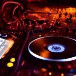 dj-2581269_640