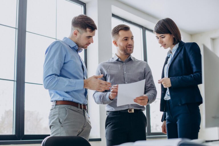 group-business-people-working-office